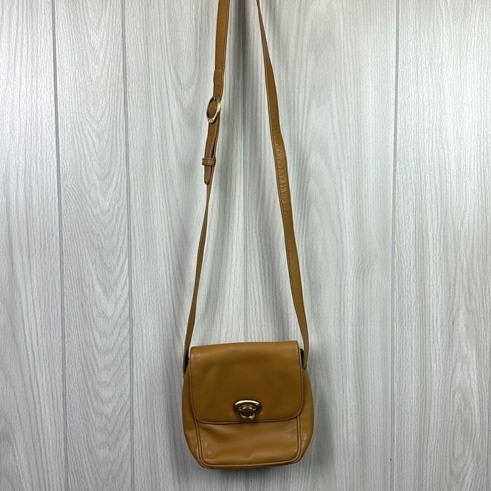 Vintage Tumi Tan Leather Crossbody Bag Turn Flap Shoulder Bag Brass Hardware